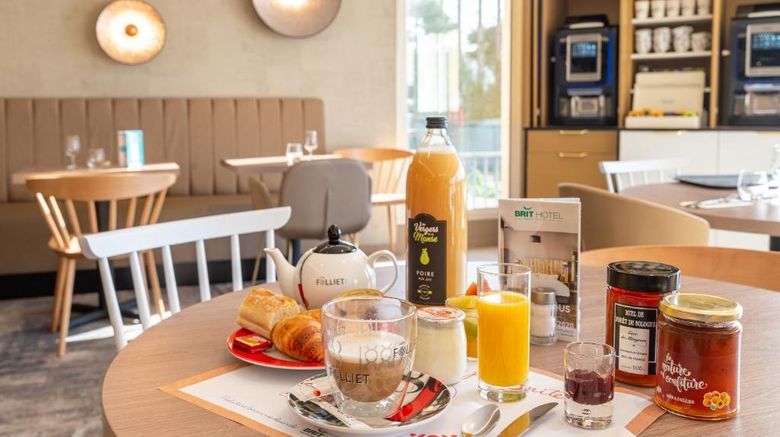 <b>Brit Hotel Orleans Antares Restaurant</b>. Images powered by <a href="https://iceportal.shijigroup.com/" title="IcePortal" target="_blank">IcePortal</a>.
