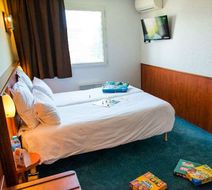 Brit Hotel Blois - Le Prema Room