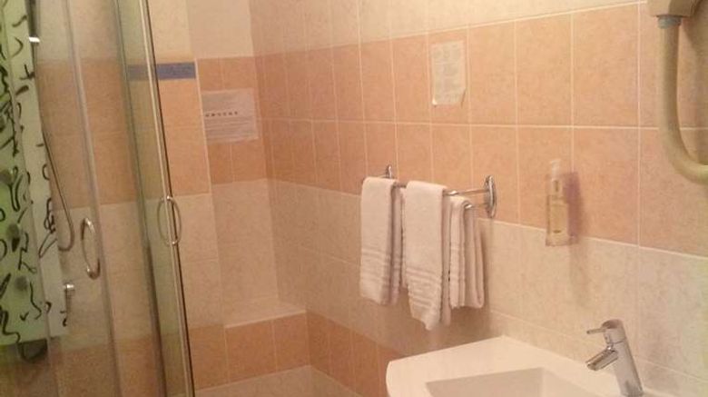 <b>Brit Hotel Magdalena de Nevers Room</b>. Images powered by <a href="https://iceportal.shijigroup.com/" title="IcePortal" target="_blank">IcePortal</a>.