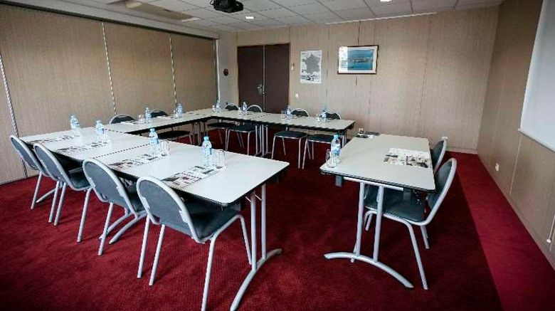 <b>Brit Hotel Rennes - Le Castel Meeting</b>. Images powered by <a href="https://iceportal.shijigroup.com/" title="IcePortal" target="_blank">IcePortal</a>.