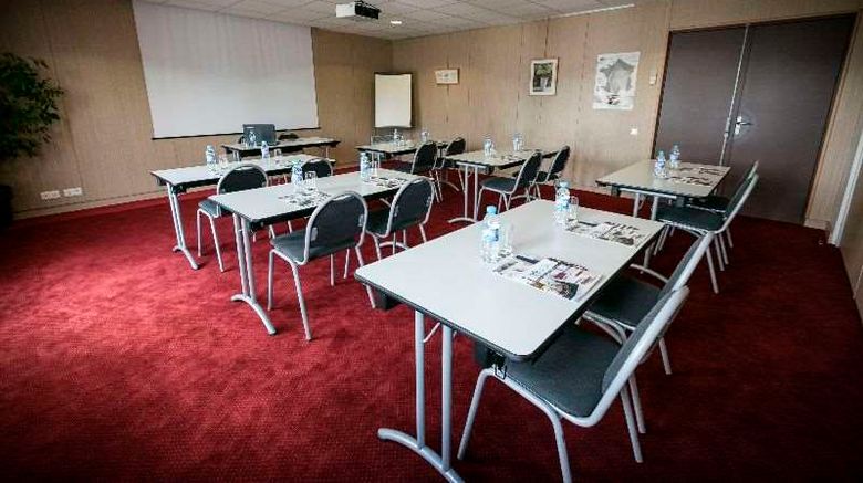 <b>Brit Hotel Rennes - Le Castel Meeting</b>. Images powered by <a href="https://iceportal.shijigroup.com/" title="IcePortal" target="_blank">IcePortal</a>.