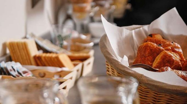 <b>Brit Hotel Chambery Restaurant</b>. Images powered by <a href="https://iceportal.shijigroup.com/" title="IcePortal" target="_blank">IcePortal</a>.