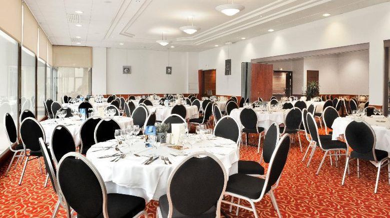 <b>Brit Hotel Nantes Vigneux-L'Atlantel Restaurant</b>. Images powered by <a href="https://iceportal.shijigroup.com/" title="IcePortal" target="_blank">IcePortal</a>.