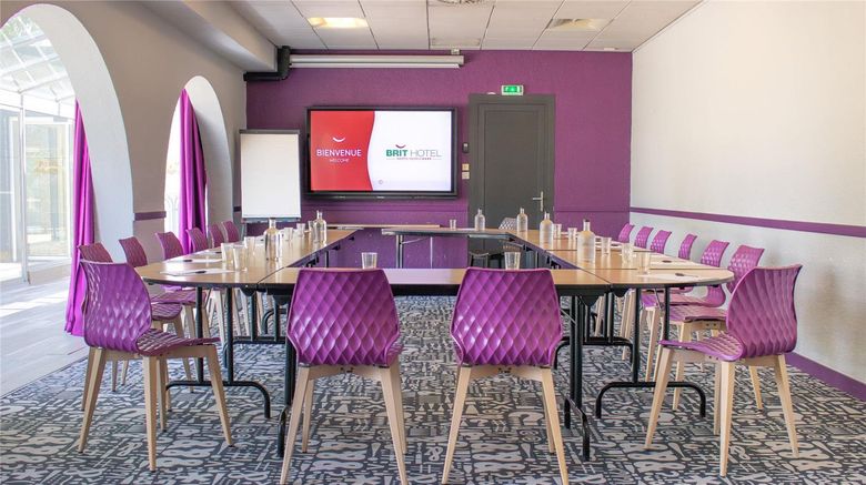 <b>Brit Hotel Nantes Vigneux-L'Atlantel Meeting</b>. Images powered by <a href="https://iceportal.shijigroup.com/" title="IcePortal" target="_blank">IcePortal</a>.