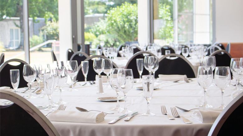 <b>Brit Hotel Nantes Vigneux-L'Atlantel Restaurant</b>. Images powered by <a href="https://iceportal.shijigroup.com/" title="IcePortal" target="_blank">IcePortal</a>.