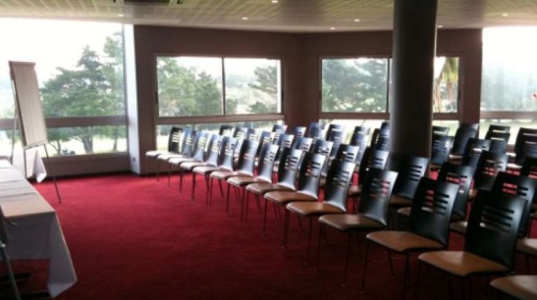 <b>Brit Hotel–Saint-Samson Golf Hotel Meeting</b>. Images powered by <a href="https://iceportal.shijigroup.com/" title="IcePortal" target="_blank">IcePortal</a>.
