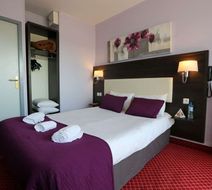 Brit Hotel Bleu Nuit Room