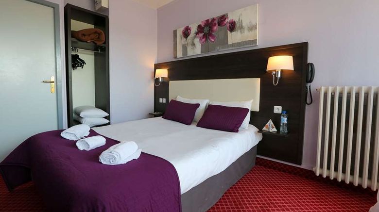 <b>Brit Hotel Bleu Nuit Room</b>. Images powered by <a href="https://iceportal.shijigroup.com/" title="IcePortal" target="_blank">IcePortal</a>.
