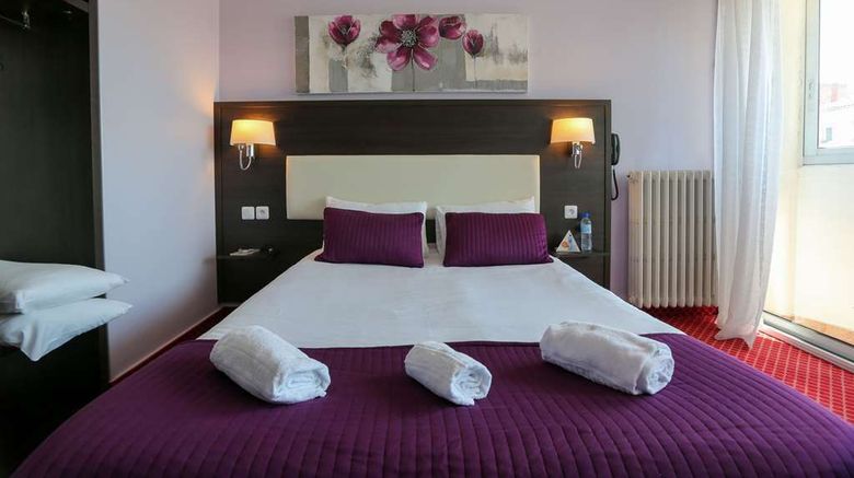<b>Brit Hotel Bleu Nuit Room</b>. Images powered by <a href="https://iceportal.shijigroup.com/" title="IcePortal" target="_blank">IcePortal</a>.