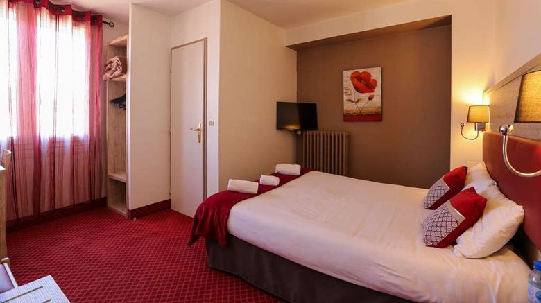 <b>Brit Hotel Bleu Nuit Room</b>. Images powered by <a href="https://iceportal.shijigroup.com/" title="IcePortal" target="_blank">IcePortal</a>.