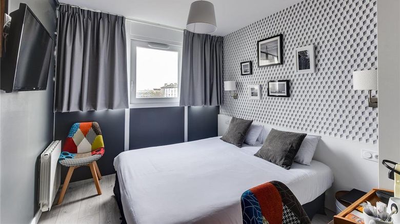 <b>Brit Hotel Saint-Nazaire Center Gare Room</b>. Images powered by <a href="https://iceportal.shijigroup.com/" title="IcePortal" target="_blank">IcePortal</a>.