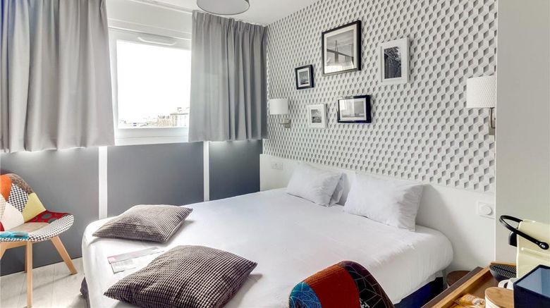 <b>Brit Hotel Saint-Nazaire Center Gare Room</b>. Images powered by <a href="https://iceportal.shijigroup.com/" title="IcePortal" target="_blank">IcePortal</a>.