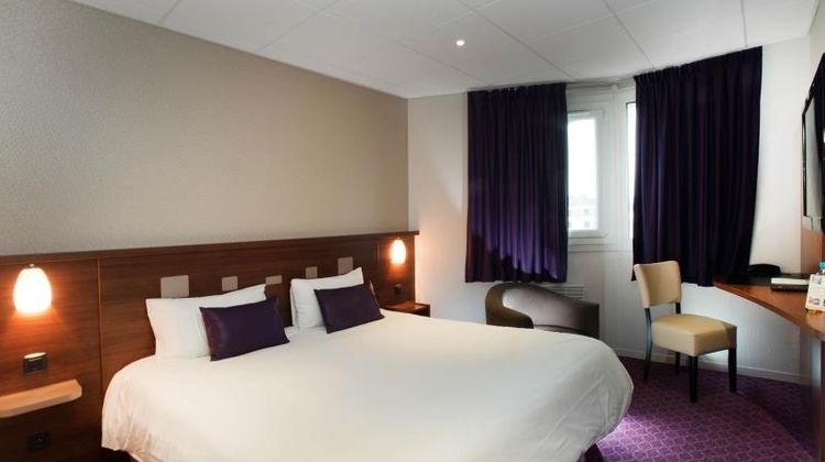 Brit Hotel Le Cheops Tours Room