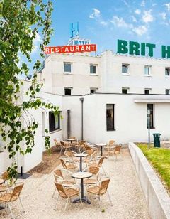 Brit Hotel Rennes Cesson - Le Floral