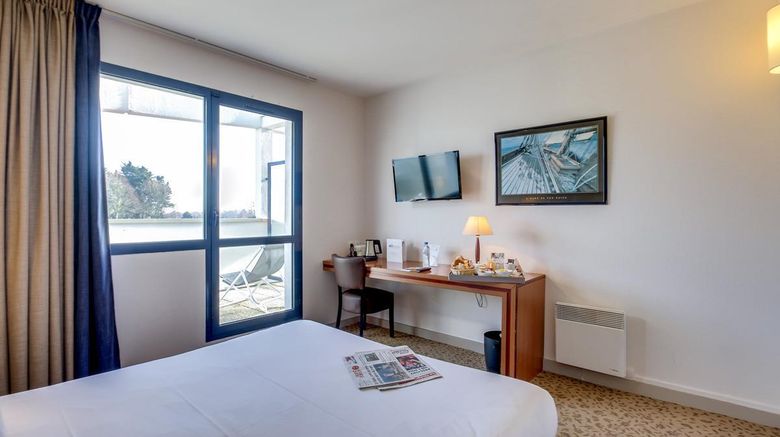 <b>Brit Hotel Saint Malo - Le Transat Room</b>. Images powered by <a href="https://iceportal.shijigroup.com/" title="IcePortal" target="_blank">IcePortal</a>.