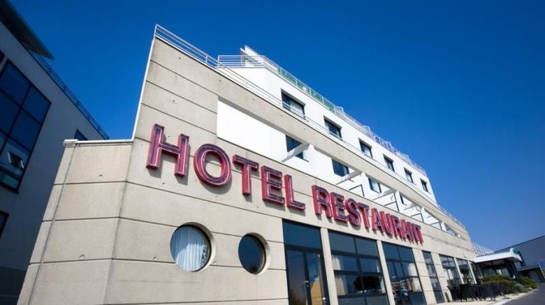 <b>Brit Hotel Saint Malo - Le Transat Exterior</b>. Images powered by <a href="https://iceportal.shijigroup.com/" title="IcePortal" target="_blank">IcePortal</a>.