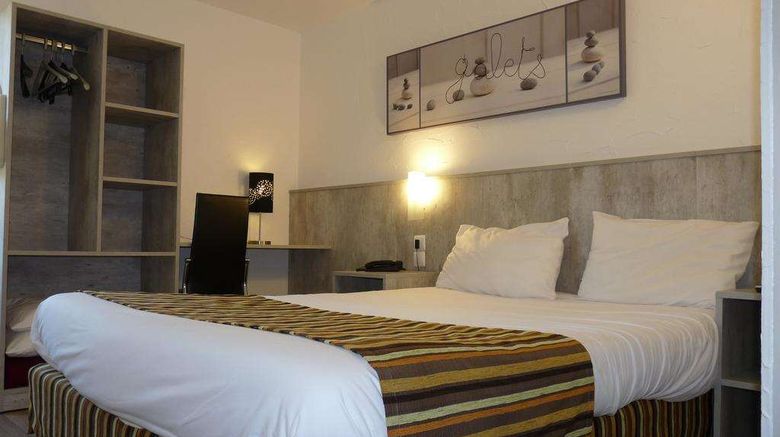 <b>Brit Hotel Bosquet Room</b>. Images powered by <a href="https://iceportal.shijigroup.com/" title="IcePortal" target="_blank">IcePortal</a>.
