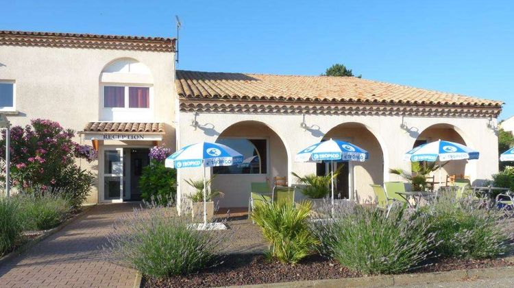Brit Hotel Bosquet Exterior