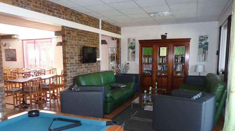 <b>Brit Hotel Bosquet Recreation</b>. Images powered by <a href="https://iceportal.shijigroup.com/" title="IcePortal" target="_blank">IcePortal</a>.