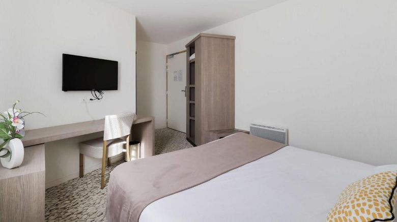 <b>Brit Hotel Alghotel Room</b>. Images powered by <a href="https://iceportal.shijigroup.com/" title="IcePortal" target="_blank">IcePortal</a>.
