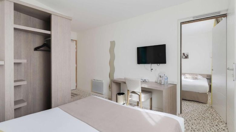 <b>Brit Hotel Alghotel Room</b>. Images powered by <a href="https://iceportal.shijigroup.com/" title="IcePortal" target="_blank">IcePortal</a>.