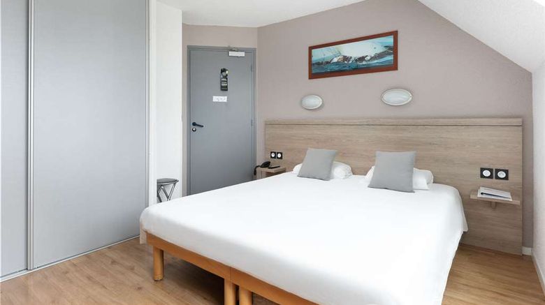 <b>Brit Hotel Iroise Brest Room</b>. Images powered by <a href="https://iceportal.shijigroup.com/" title="IcePortal" target="_blank">IcePortal</a>.
