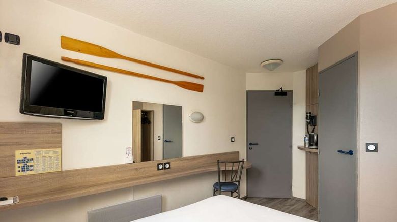 <b>Brit Hotel Iroise Brest Room</b>. Images powered by <a href="https://iceportal.shijigroup.com/" title="IcePortal" target="_blank">IcePortal</a>.