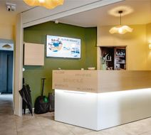 Brit Hotel L'Arrivee Guingamp Lobby