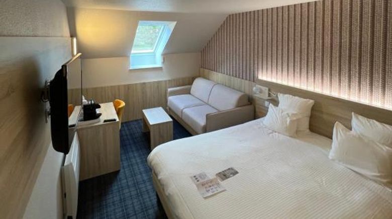 <b>Brit Hotel Au Relais Du Vern Room</b>. Images powered by <a href="https://iceportal.shijigroup.com/" title="IcePortal" target="_blank">IcePortal</a>.