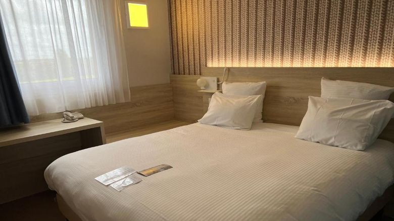 <b>Brit Hotel Au Relais Du Vern Room</b>. Images powered by <a href="https://iceportal.shijigroup.com/" title="IcePortal" target="_blank">IcePortal</a>.