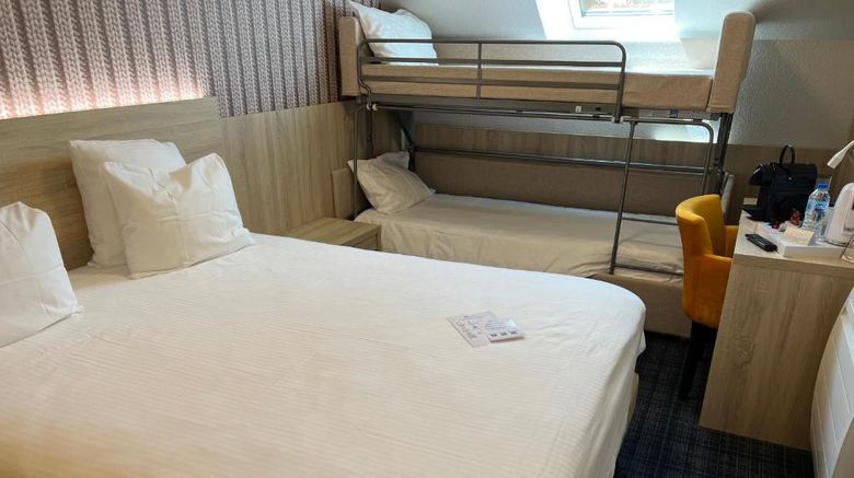 <b>Brit Hotel Au Relais Du Vern Room</b>. Images powered by <a href="https://iceportal.shijigroup.com/" title="IcePortal" target="_blank">IcePortal</a>.