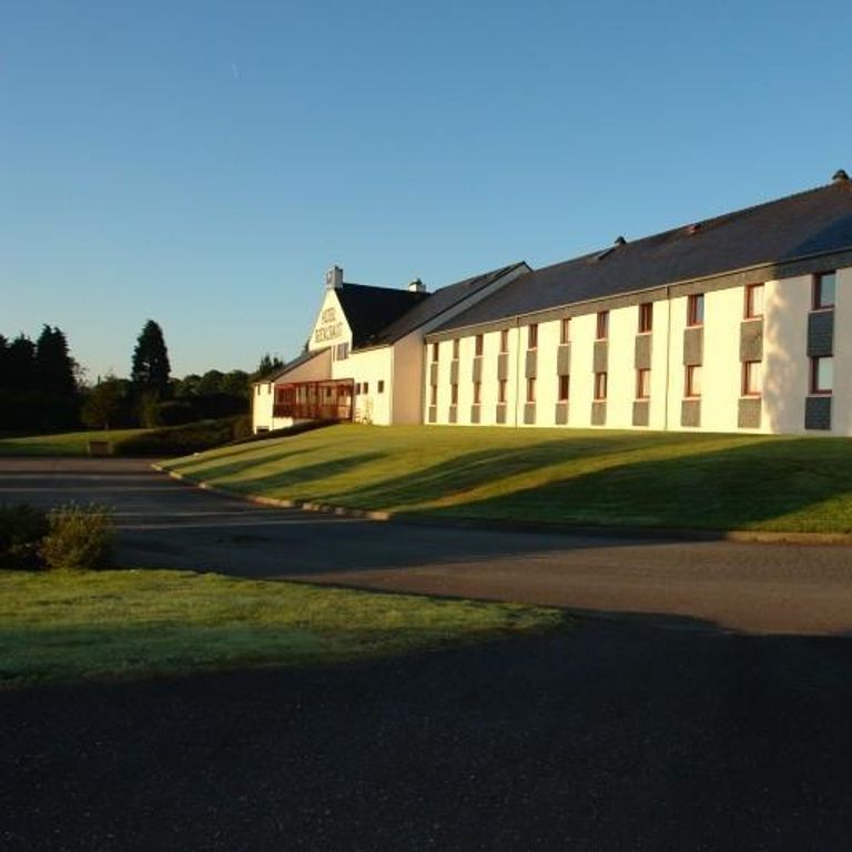 Brit Hotel Au Relais Du Vern