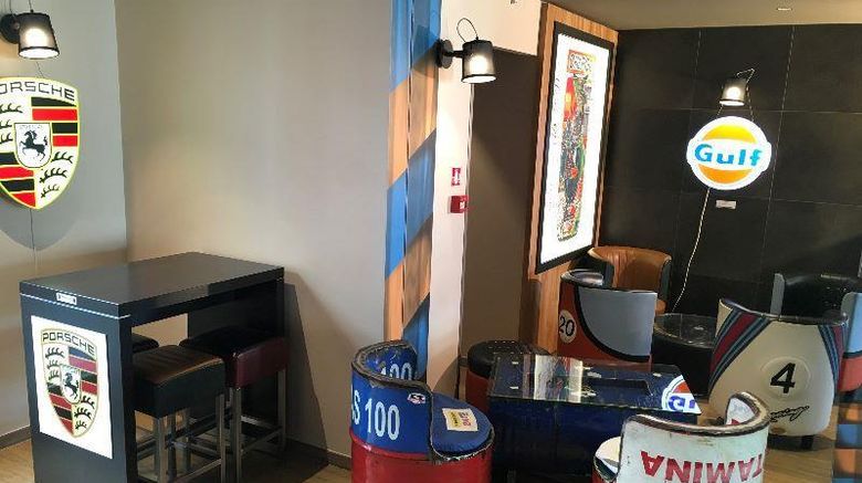 <b>Brit Hotel Le Cottage Meeting</b>. Images powered by <a href="https://iceportal.shijigroup.com/" title="IcePortal" target="_blank">IcePortal</a>.