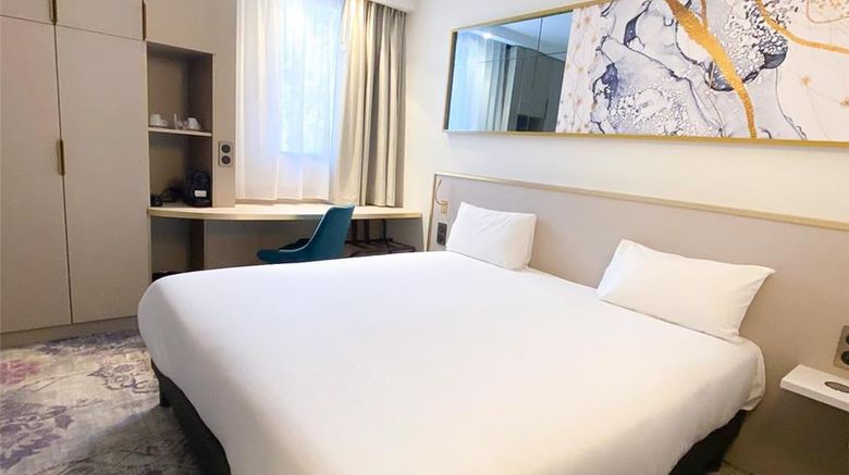 <b>Brit Hotel Bordeaux Airport Le Soretel Room</b>. Images powered by <a href="https://iceportal.shijigroup.com/" title="IcePortal" target="_blank">IcePortal</a>.
