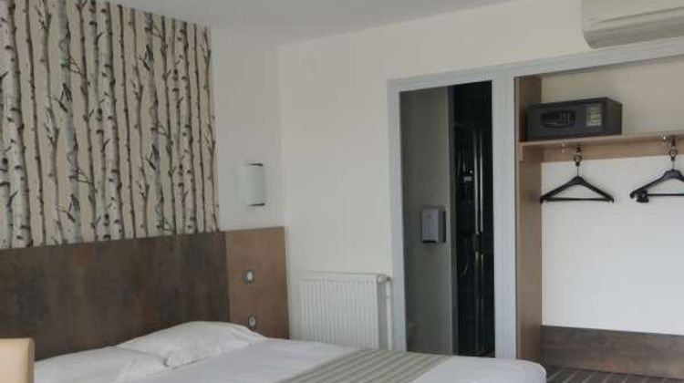 Brit Hotel Hermes Room