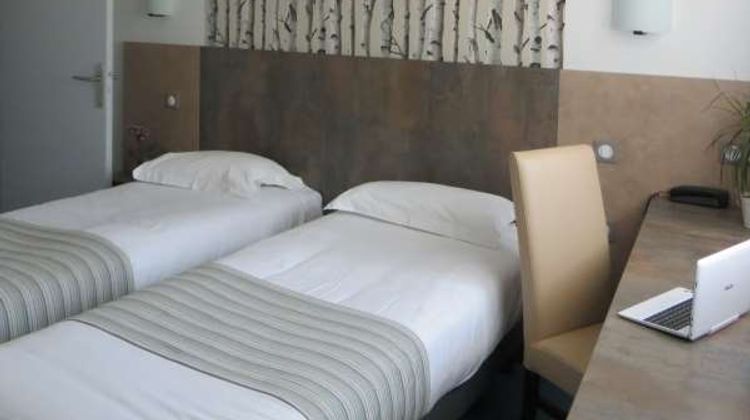 Brit Hotel Hermes Room
