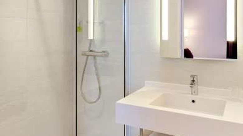 <b>Brit Hotel Vendee-Mer Room</b>. Images powered by <a href="https://iceportal.shijigroup.com/" title="IcePortal" target="_blank">IcePortal</a>.