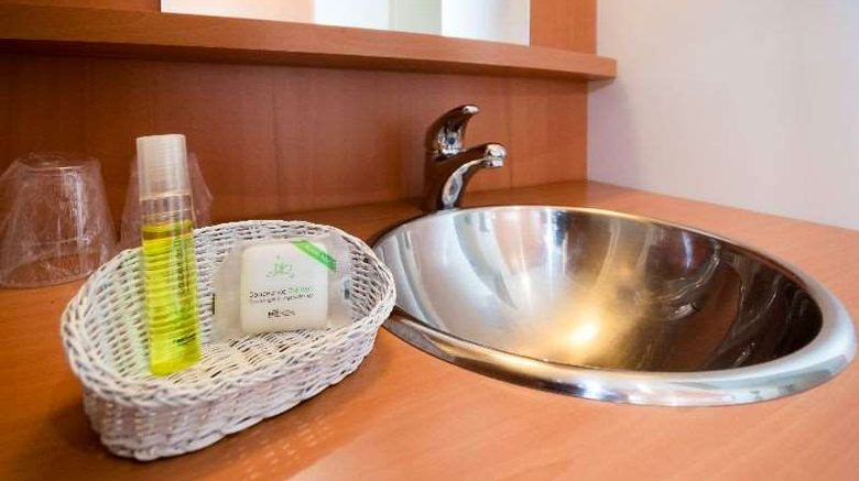 <b>Brit Hotel Nantes St Herblain-Le Kerann Room</b>. Images powered by <a href="https://iceportal.shijigroup.com/" title="IcePortal" target="_blank">IcePortal</a>.