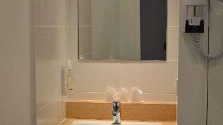 <b>Brit Hotel Pornic Les Alizes Room</b>. Images powered by <a href="https://iceportal.shijigroup.com/" title="IcePortal" target="_blank">IcePortal</a>.