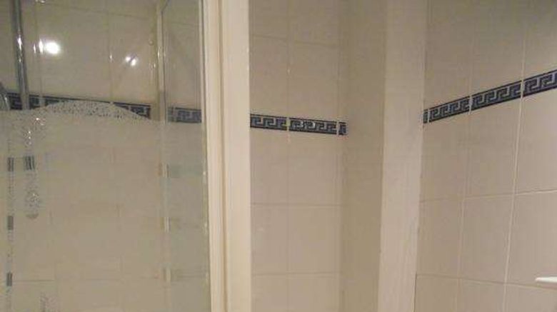 <b>Brit Hotel Hermitage Royan Room</b>. Images powered by <a href="https://iceportal.shijigroup.com/" title="IcePortal" target="_blank">IcePortal</a>.