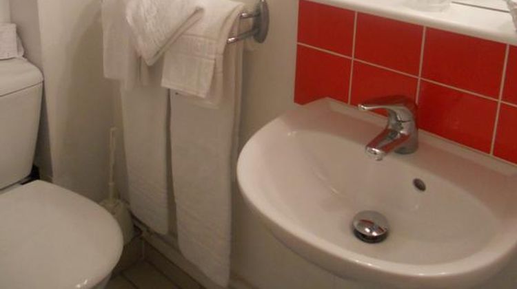 Brit Hotel Hermitage Royan Room