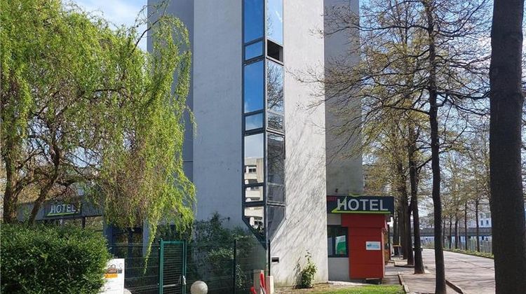 Brit Hotel Le Relais Des 2 Rivieres Exterior