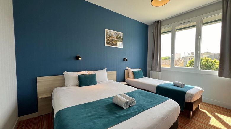 <b>Brit Hotel du Parc - Niort Room</b>. Images powered by <a href="https://iceportal.shijigroup.com/" title="IcePortal" target="_blank">IcePortal</a>.
