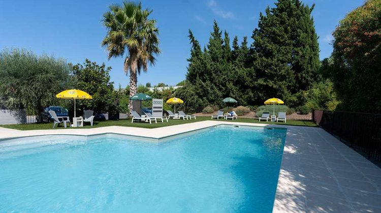 Brit Hotel Avignon Sud - Le Calendal Pool