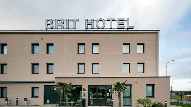 Brit Hotel Touvotel Exterior