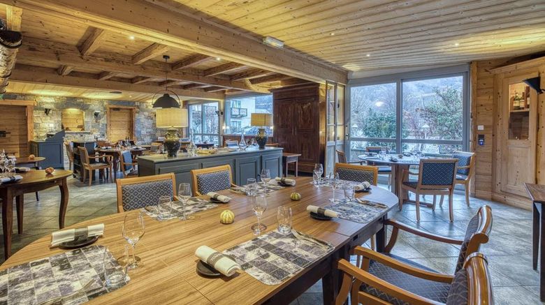 <b>Brit Hotel Florimont Restaurant</b>. Images powered by <a href="https://iceportal.shijigroup.com/" title="IcePortal" target="_blank">IcePortal</a>.