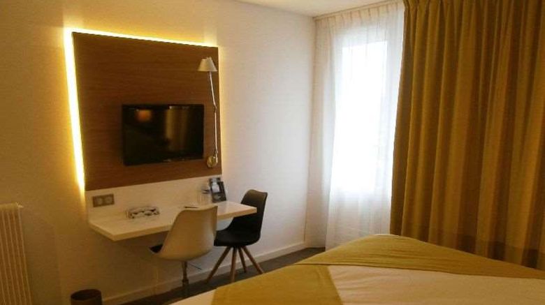 <b>Brit Hotel Saint Brieuc Plerin Room</b>. Images powered by <a href="https://iceportal.shijigroup.com/" title="IcePortal" target="_blank">IcePortal</a>.