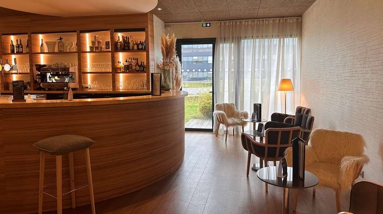 <b>Brit Hotel Saint Brieuc Plerin Restaurant</b>. Images powered by <a href="https://iceportal.shijigroup.com/" title="IcePortal" target="_blank">IcePortal</a>.