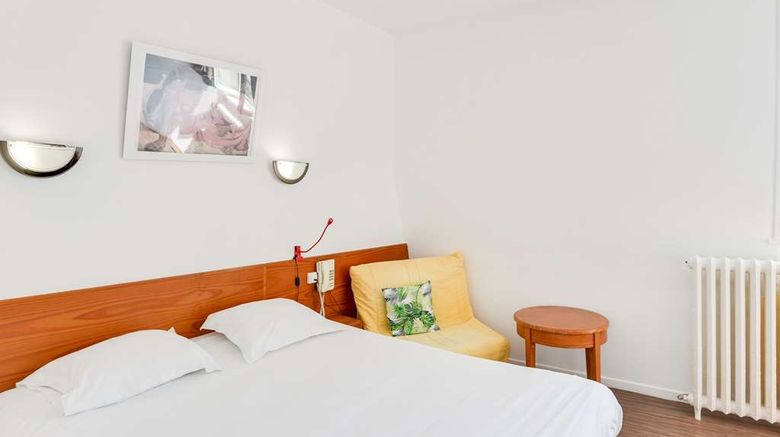 <b>Brit Hotel Notre Dame Room</b>. Images powered by <a href="https://iceportal.shijigroup.com/" title="IcePortal" target="_blank">IcePortal</a>.