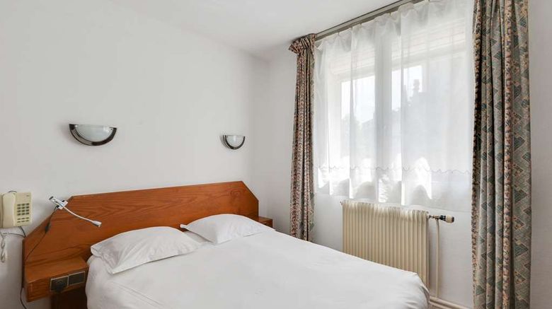 <b>Brit Hotel Notre Dame Room</b>. Images powered by <a href="https://iceportal.shijigroup.com/" title="IcePortal" target="_blank">IcePortal</a>.